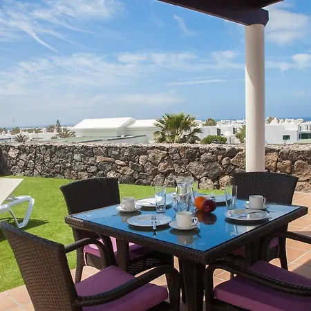 Los Dragos Playa Blanca (Lanzarote)